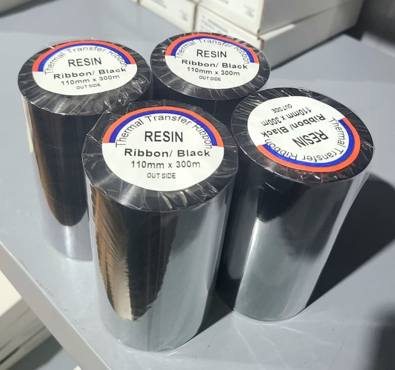 Ribbon mực in mã vạch resin 110x300m cao cấp chống trầy xước chuyên dùng cho tem nhãn công nghiệp