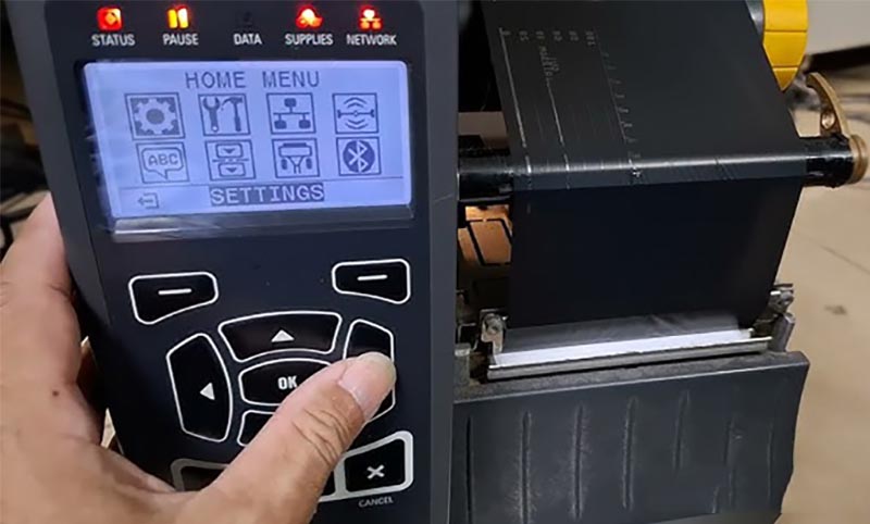 Lỗi Ribbon Out máy in mã vạch